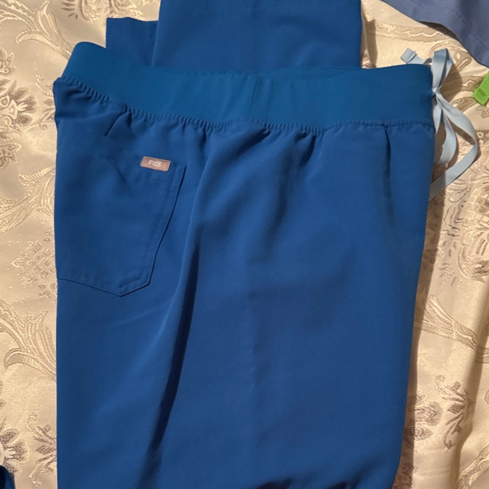 Ladies Livingston Figs Scrub pants